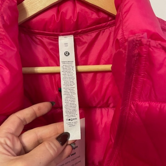 LULULEMON FEATHERWEIGHT DOWN VEST . BNWT - Picture 3 of 8